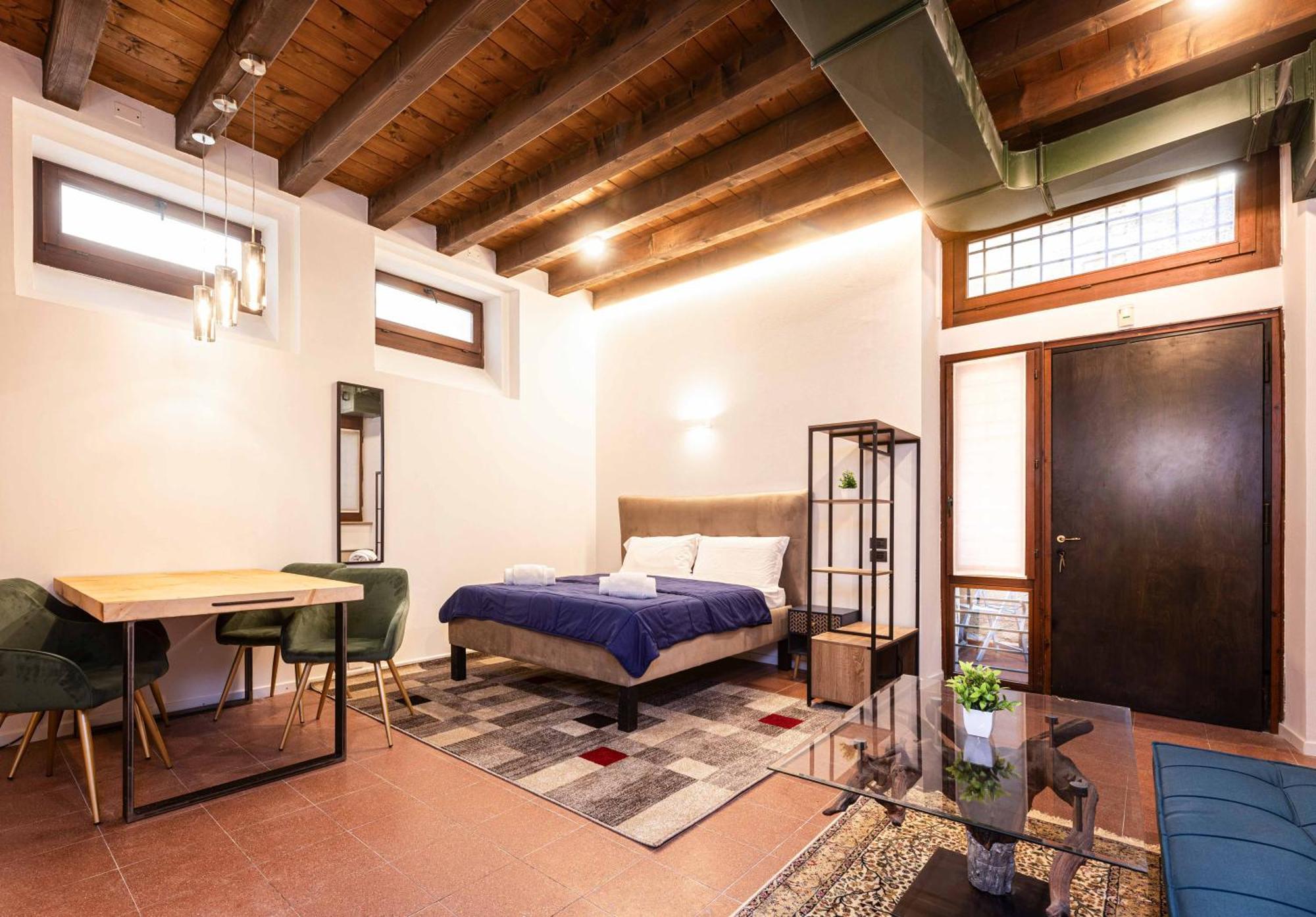 Al 18 Verona Rooms Eksteriør billede
